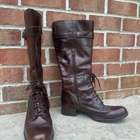 Briwn leather lace up front boots with top buckle Side zip. 1 1/2 inch heel. - Picture 5 of 5